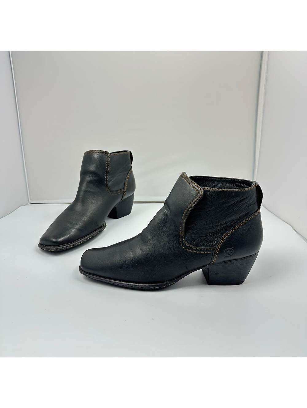 Born Womens Black Leather Ankle Booties Slip On Western Comfort Boots Block Heel
